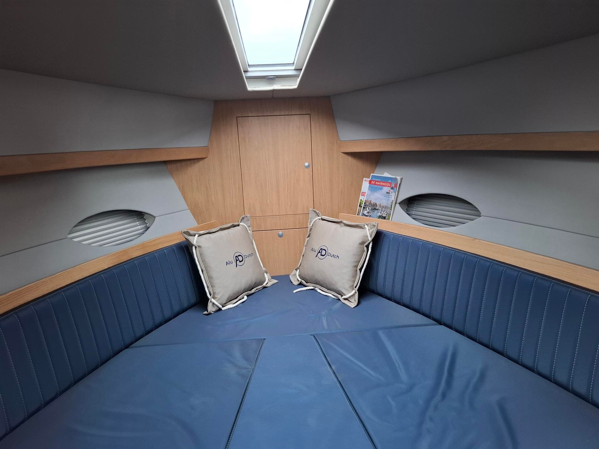 Alu-Dutch Cabin — Motorjacht · Jachtbetimmering · Nieuwbouw — Detail 2