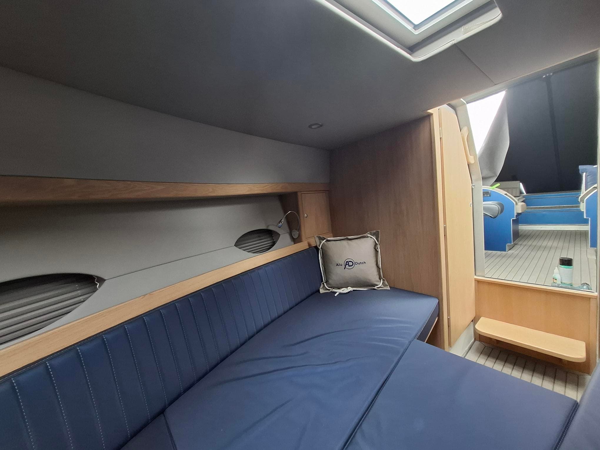 Alu-Dutch Cabin — Motorjacht · Jachtbetimmering · Nieuwbouw — Detail 3