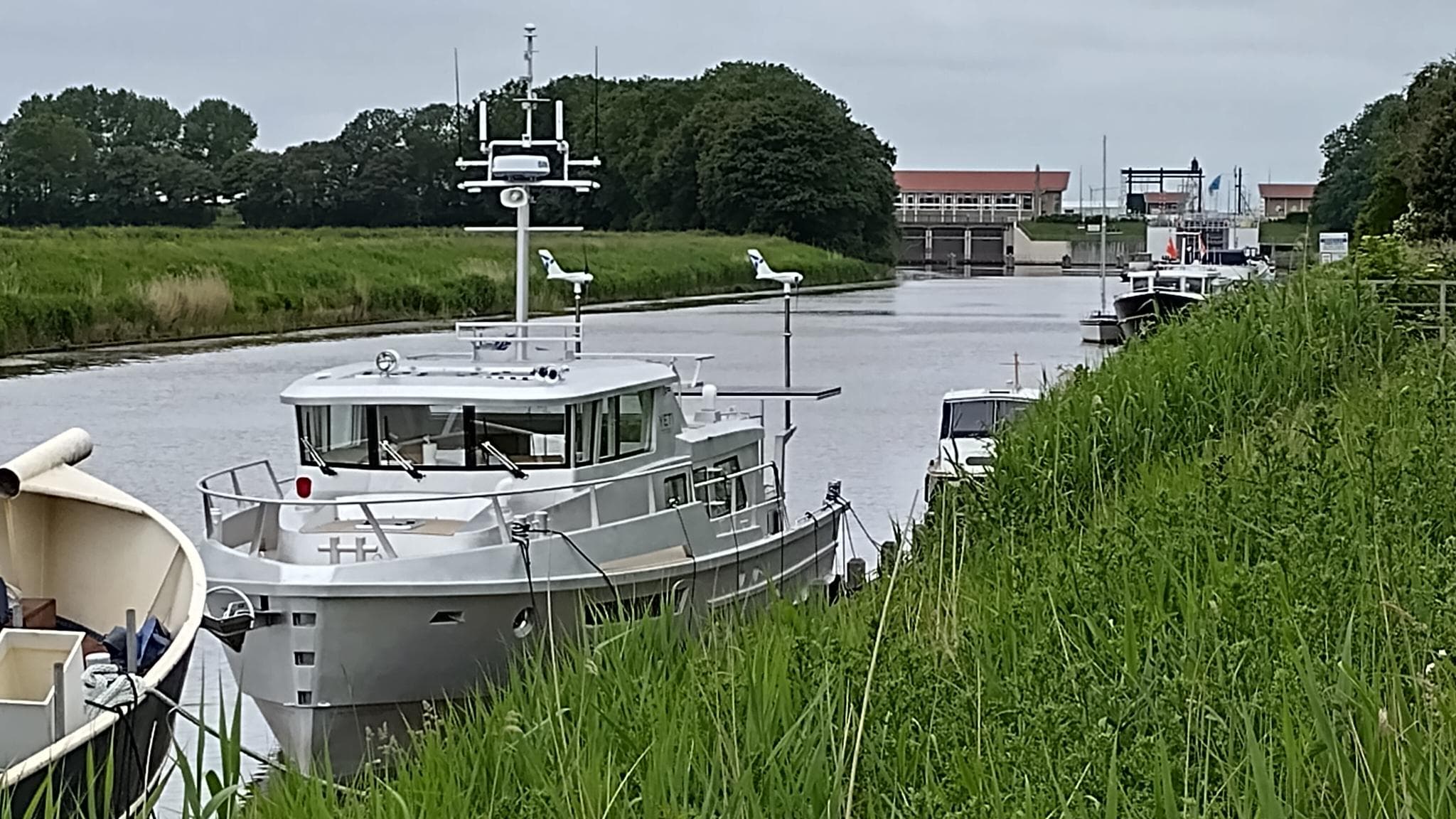 Yeti — Motorjacht · Jachtbetimmering · Nieuwbouw · Meubels — Detail 1